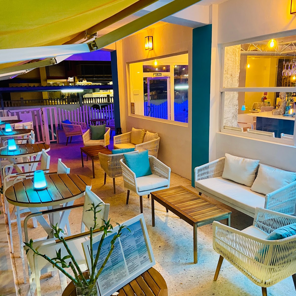 Anva Beach Bar