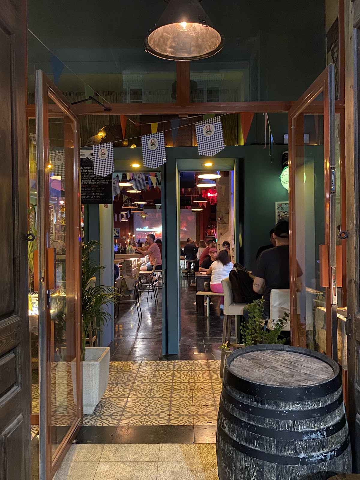 Viejo Vagabundo Cervecería & Vermutería
