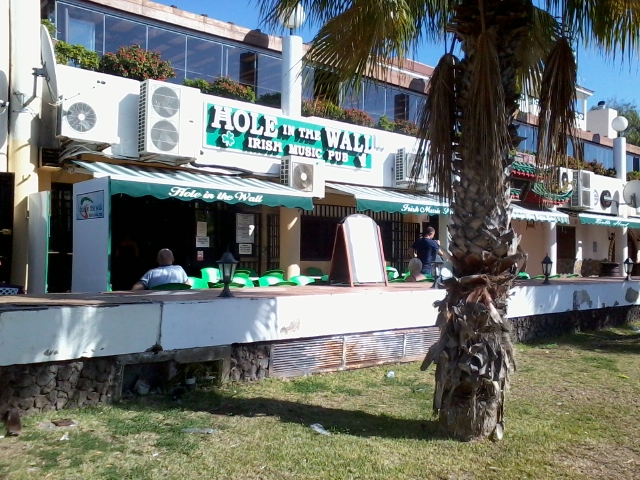 Pub Irlandés Hole in the Wall