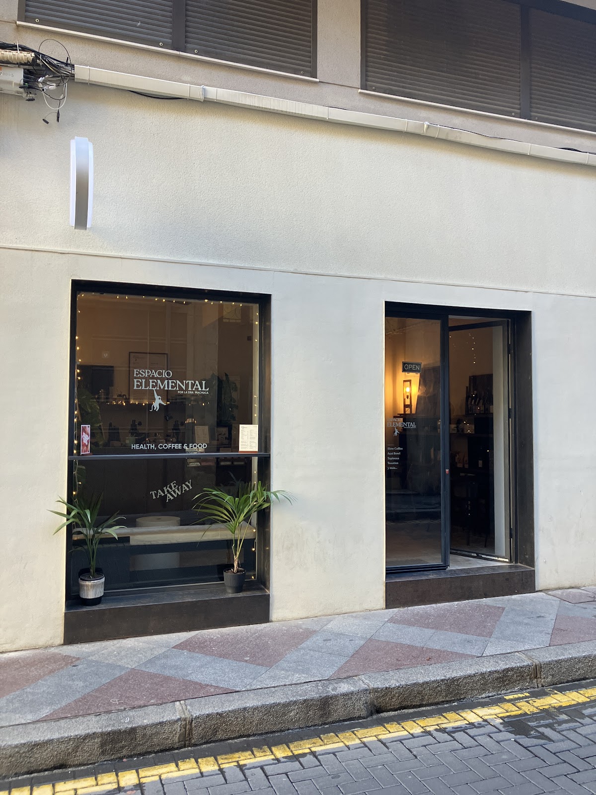 Wine after Coffee-Natural Wine Bar