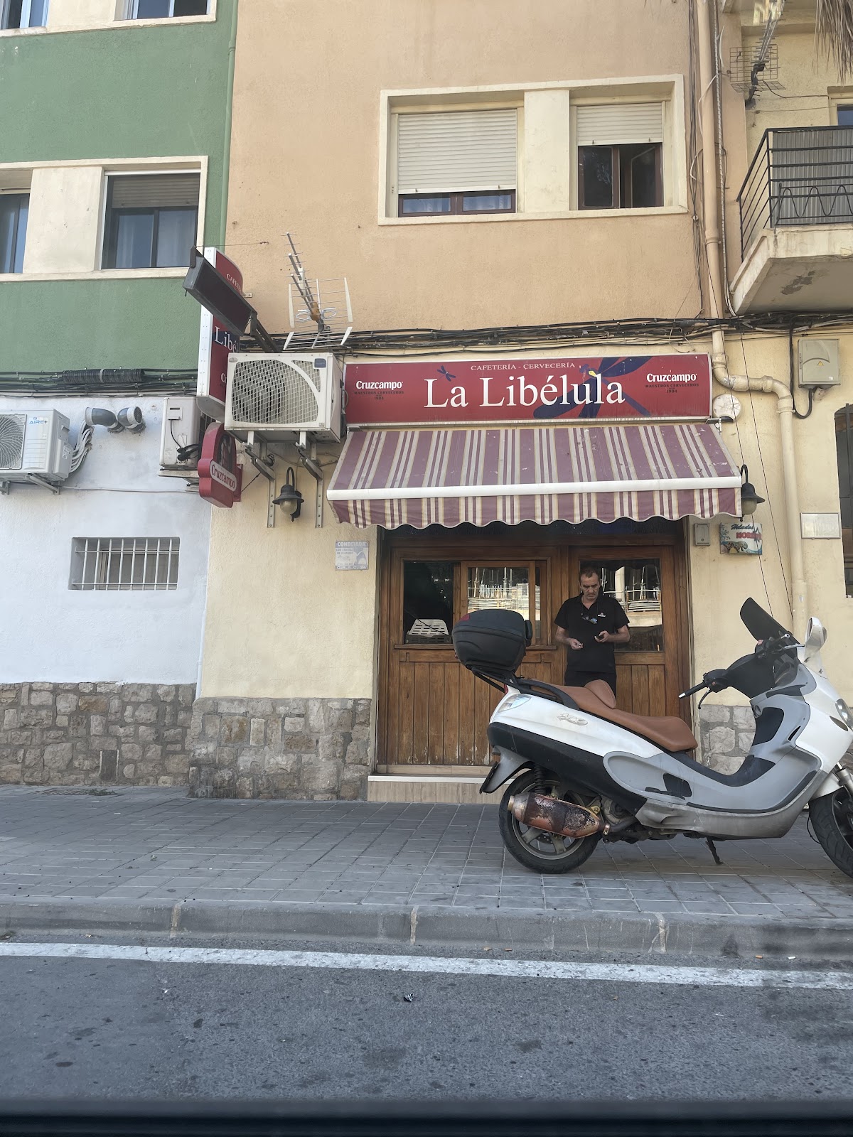 Cafetería cervecería La Libélula