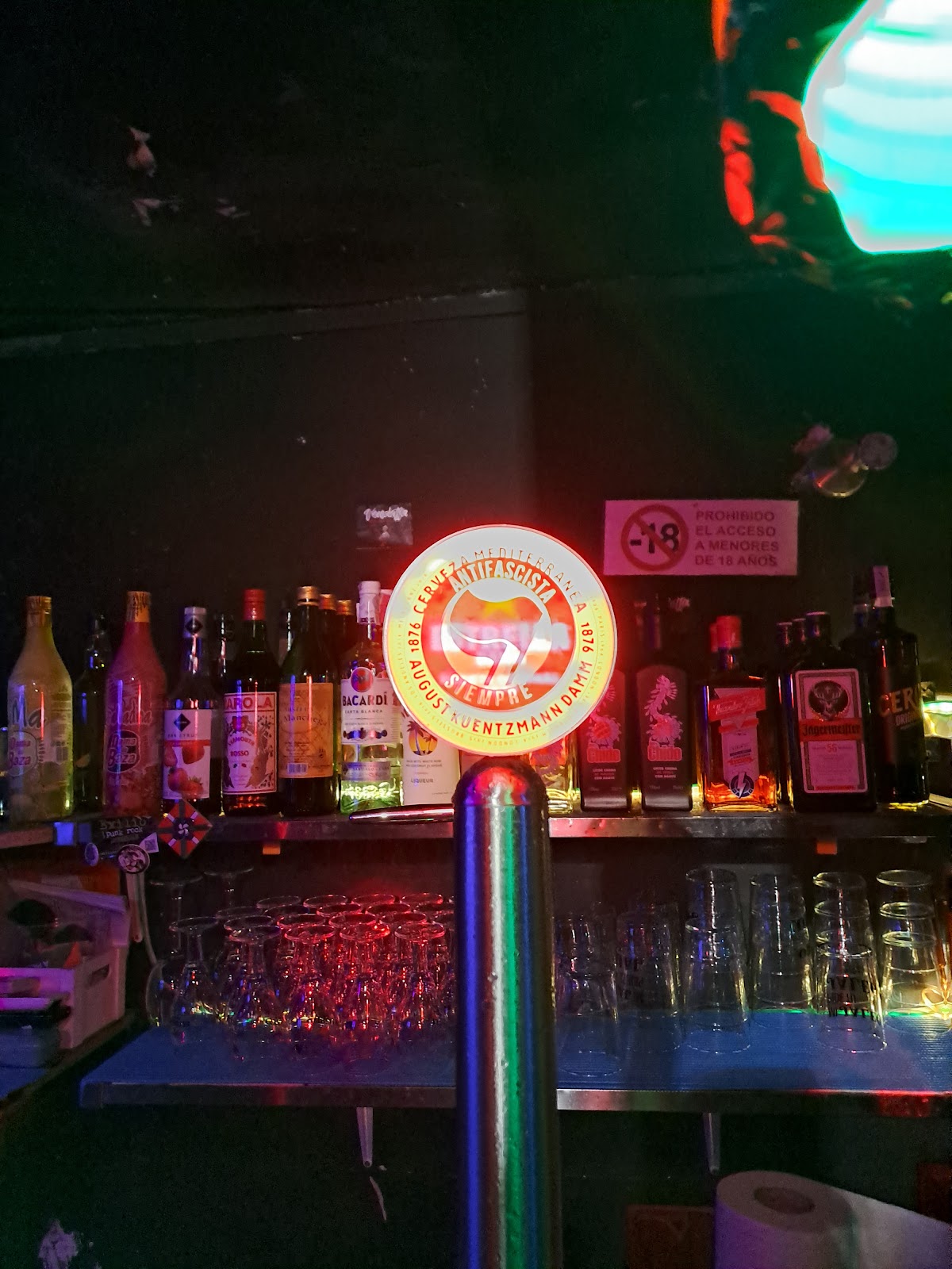 Exilio Punk Rock bar