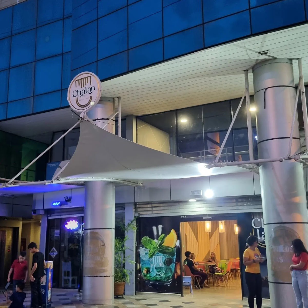 Chalan Resto Bar PZO