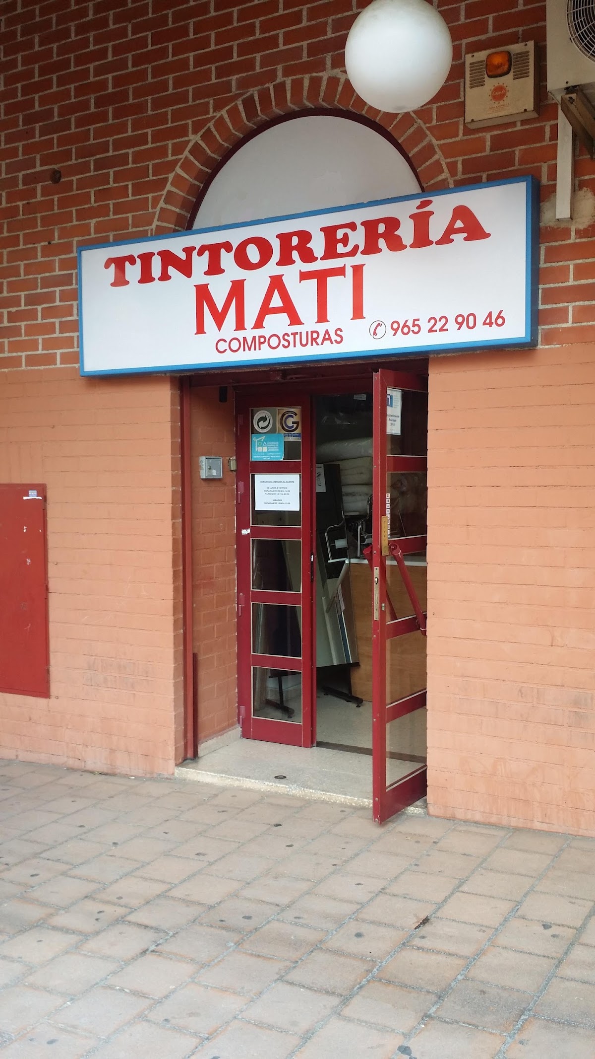 TINTORERIA MATI