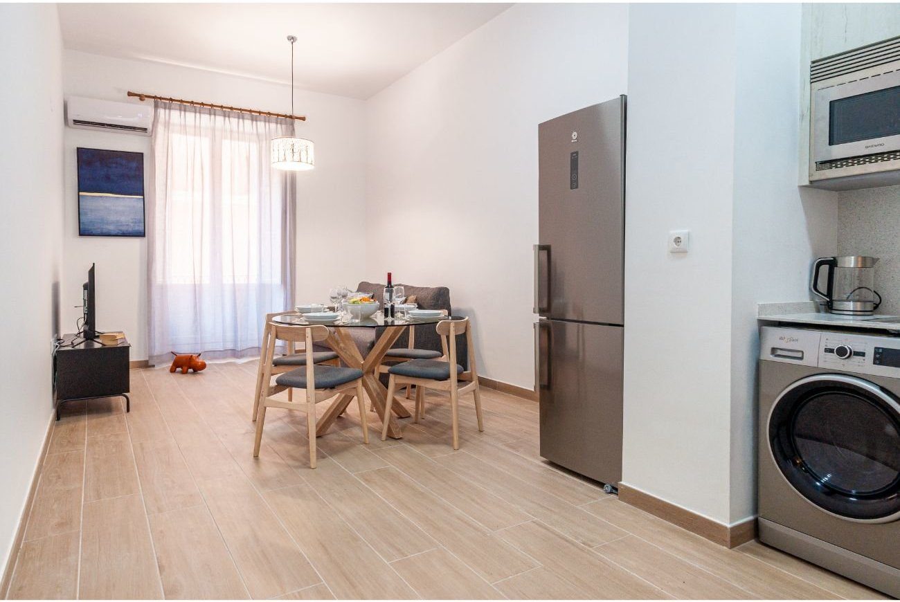 Apartamentos MyFlats Luxury Bailen foto 3