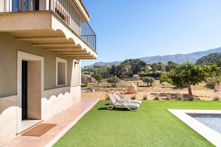 La casa de las piedras. Tibi foto 7