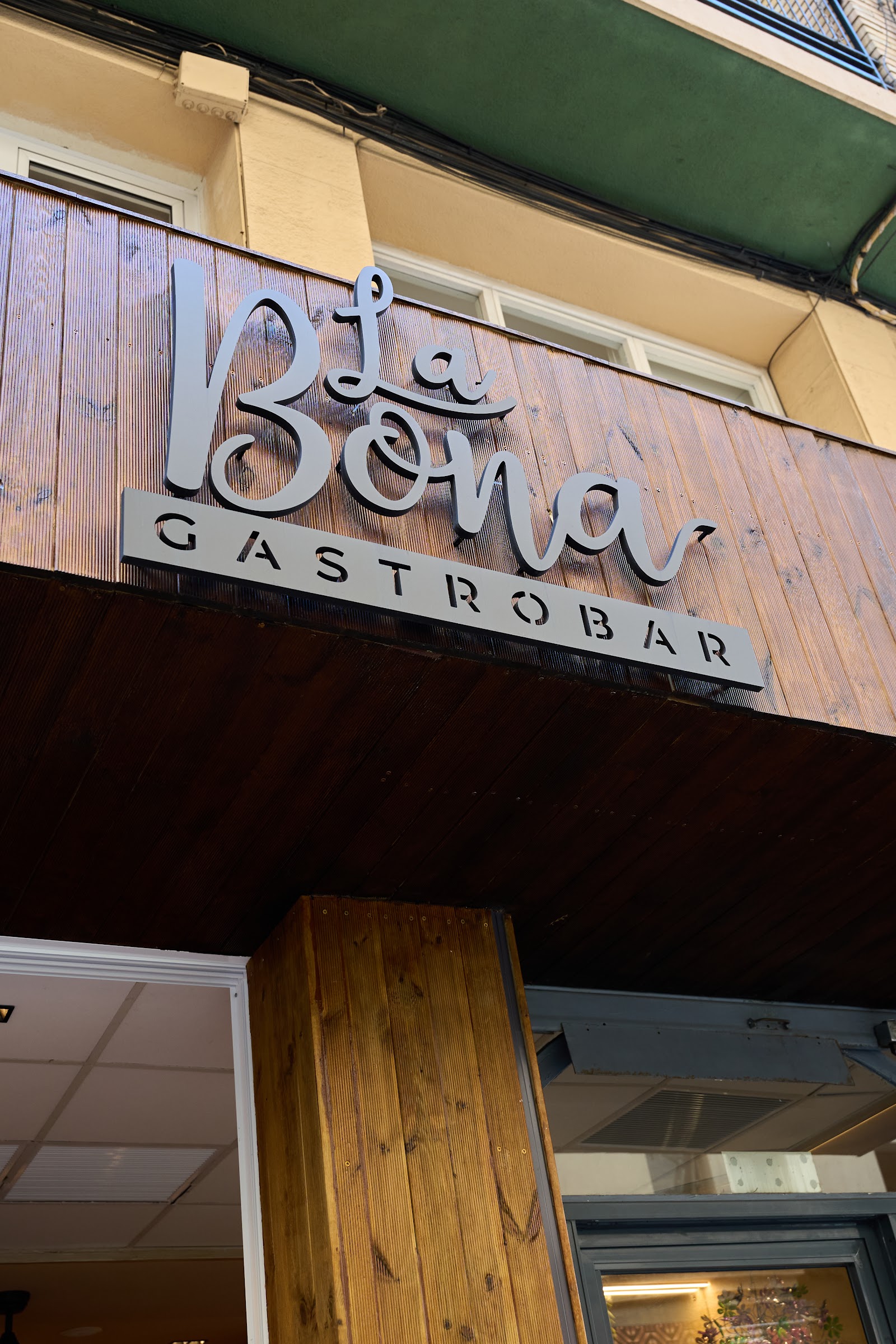 La Bona Gastrobar & Cafetería