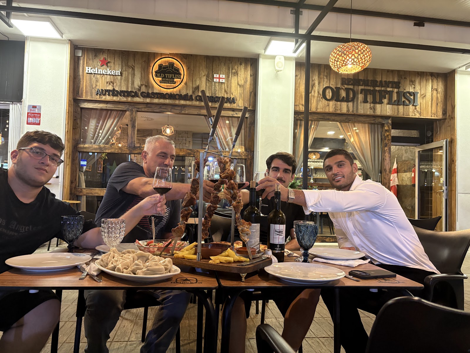 Old Tiflisi Restaurante Georgiano